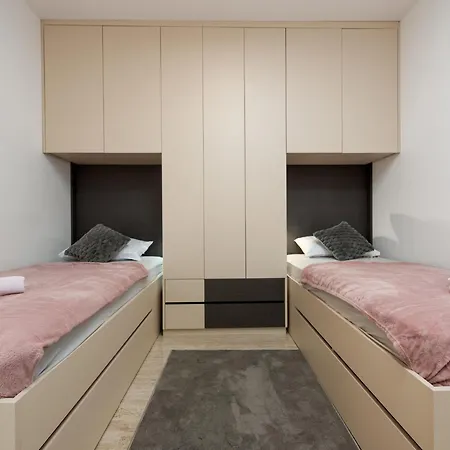 Apartmán Aura By Interhome Zadar